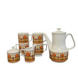 Zellers Vintage Retro Porcelain Coffee Set. Made in Japan. 9 pieces Floral